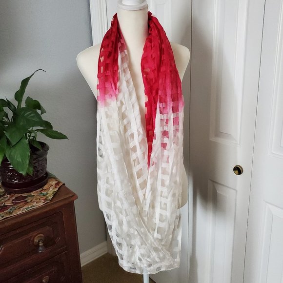 *NEW* Charming Charlie Infinity Scarf - Picture 2 of 6